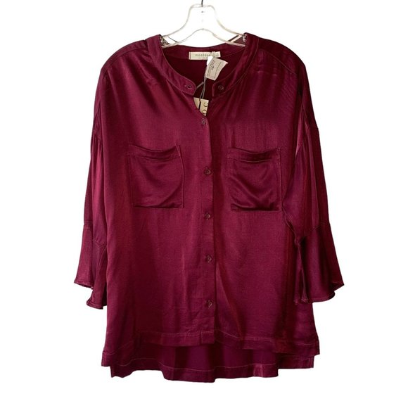 MODODOC Red Satin 3/4 Bell-Cuff Sleeve Collarless Button-Up Blouse NWT Medium - Picture 1 of 7